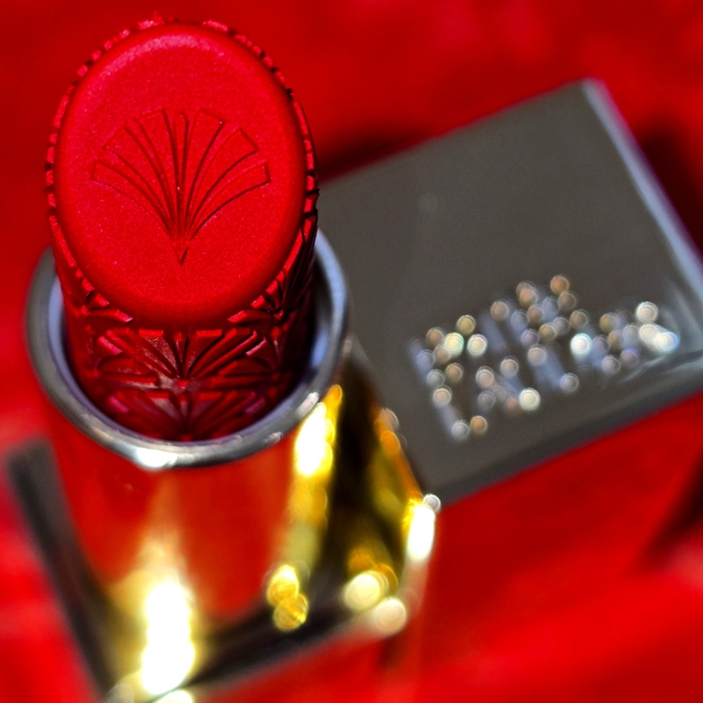 ESTEE LAUDER